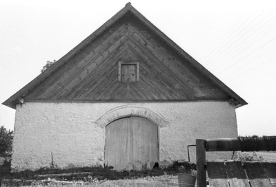 Voore kõrtsi otsavaade talli poolt  duplicate photo