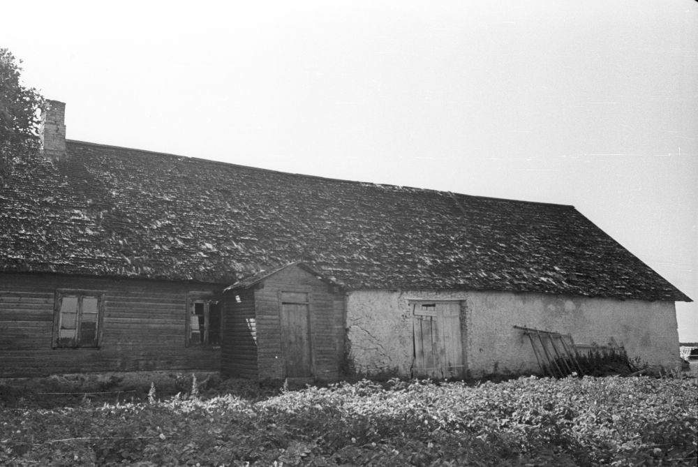 Voore kõrtsi tagantvaade