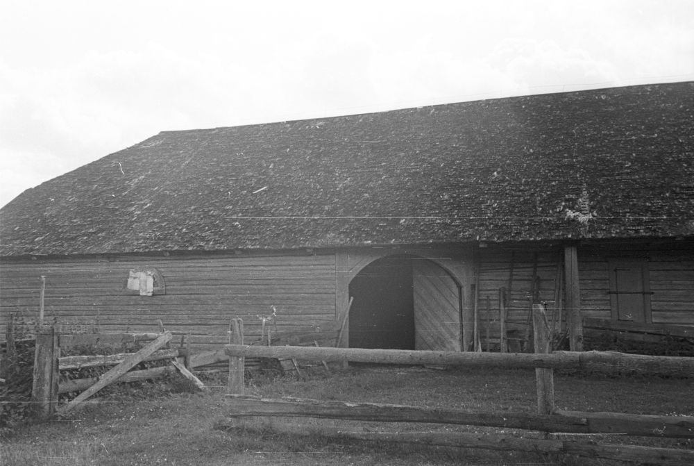 Venevere mõisa Põrna kõrtsi talliosa