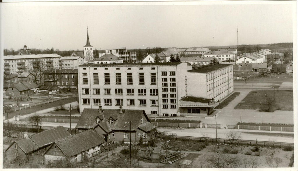 foto, Paide vaade, Paide Keskkool Aiavilja tänaval 1960-ndatel a.