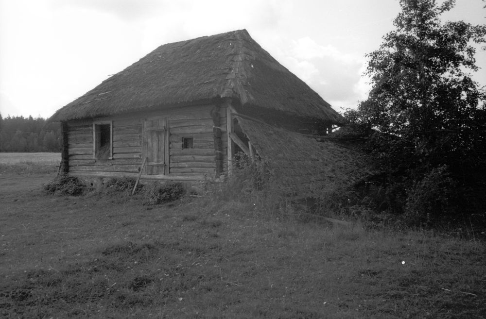 Kassikuru talu "alatare" (sulase maja) Abja vallas.