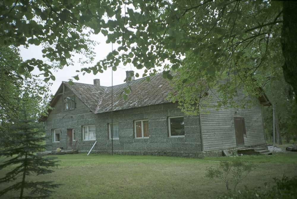 Ilmandu poolmõisa peahoone