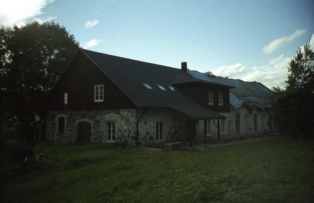 Kuimetsa mõisa ait, praegune rahvamaja