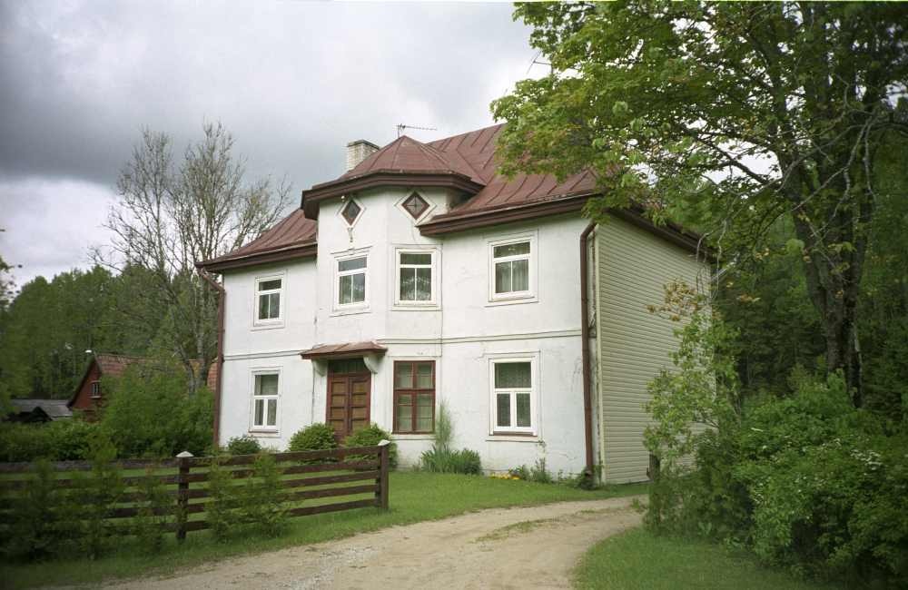 Raikküla jaamahoone