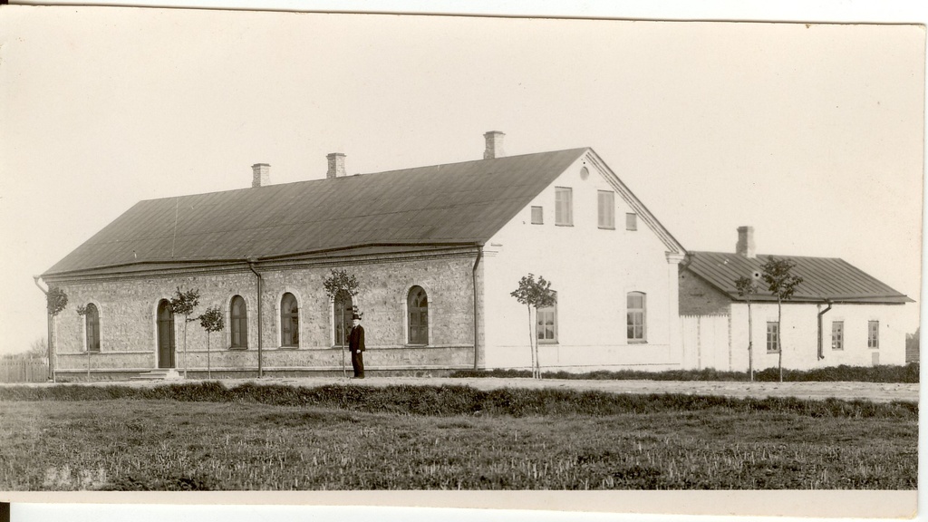 foto, Paide kiriku leerimaja (hilisem trükikoda) 1920- 30- ndatel a.