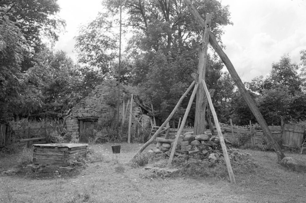 Reinu talu kaev (vinnkaev) Lõpi külas.