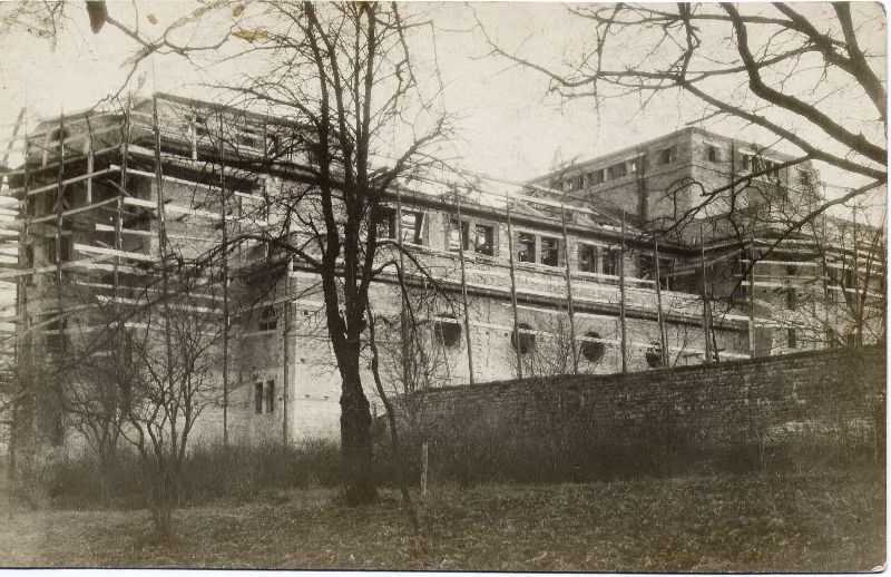 Construction of Rakvere folk house (now theatre house). Arh. Johann Ostrat