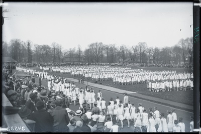 Tallinn. Üritus Kadrioru staadionil (spordiselts Kalevi staadion).  duplicate photo