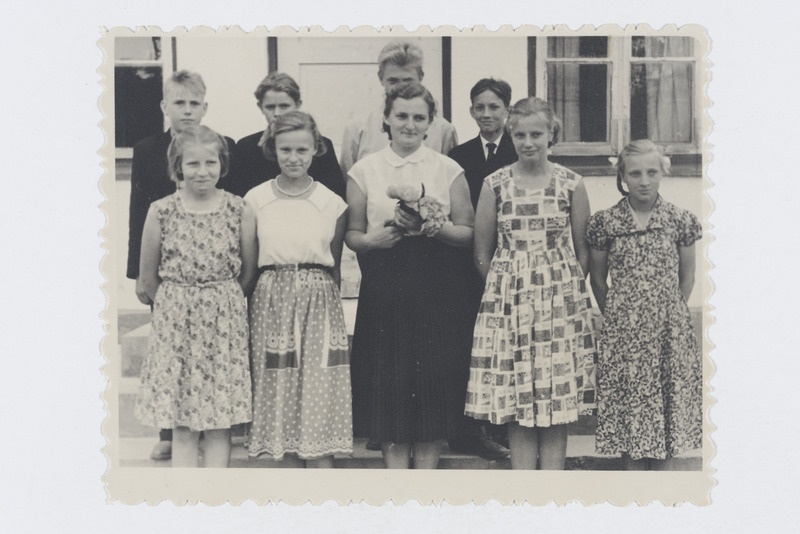 Kolga-Jaani 7. kl. kooli 6. klass 1959/60. õppeaastal