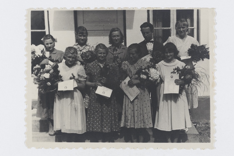 Kolga-Jaani 7.kl. kooli 7. klassi lõpetajad 1959./60. õppeaastal