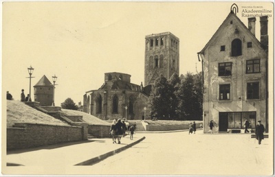 Tallinn. Ruins of the Niguliste Church  duplicate photo