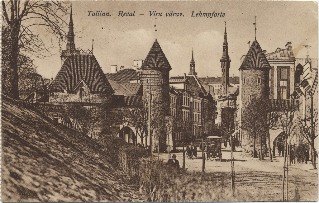 Tallinn : Viru gate = Reval : Lehmpforte