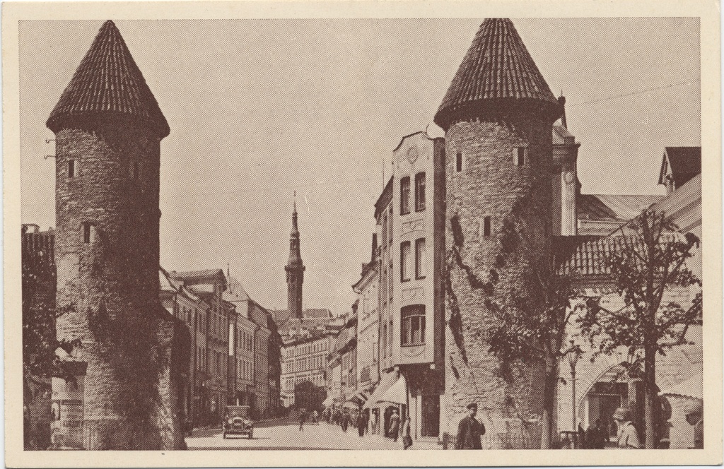 Reval : die Leafforte = Tallinn : Virugate Towers