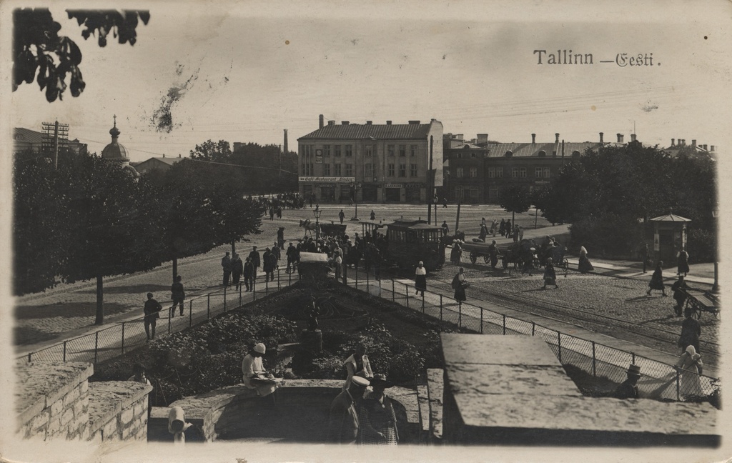 Tallinn-estonian : [Viru square]