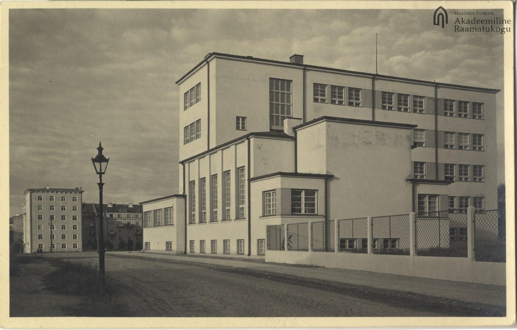 Tallinn. F. R. Kreutzwald tn 25 schoolhouse