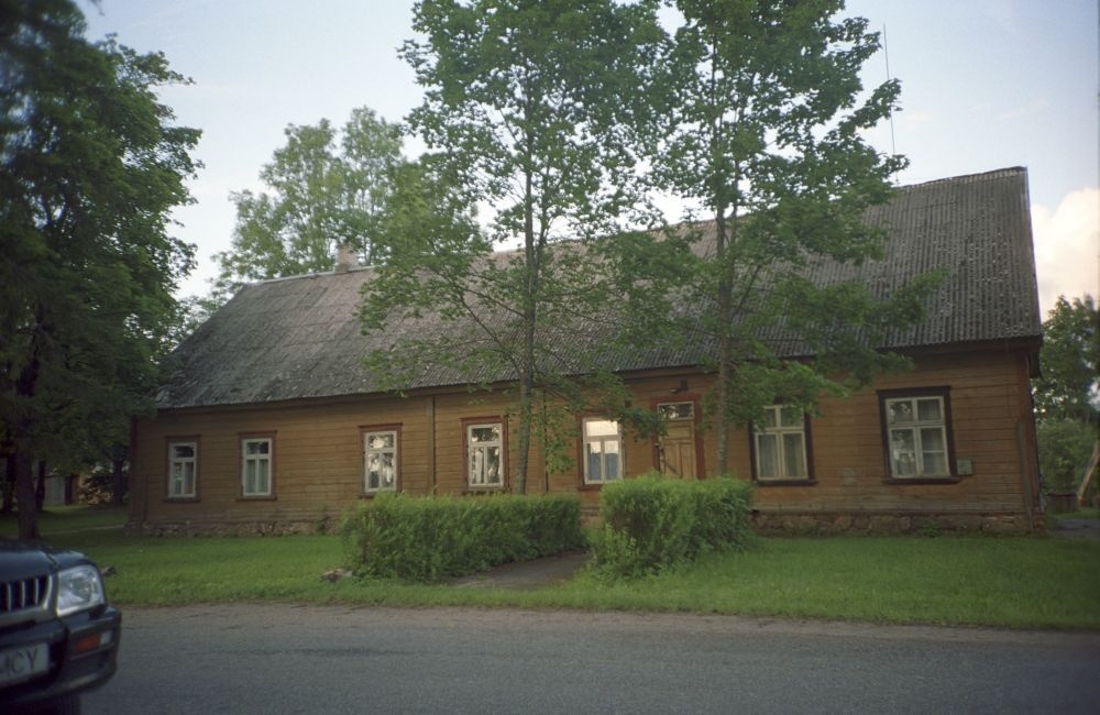 Antsla Orthodox County School building in Kraavi village.