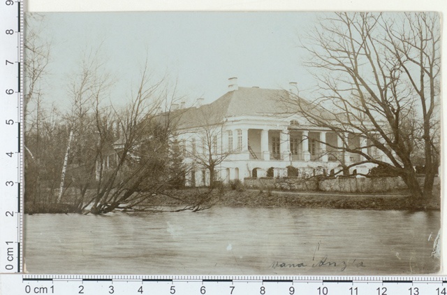 Old - Antsla Manor building