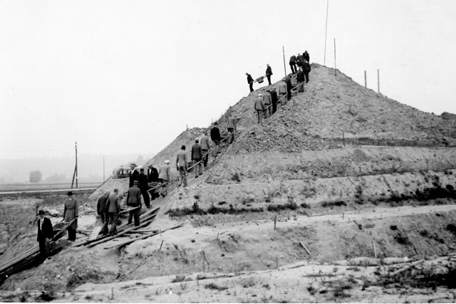 Construction of the memory pillar of the War of Independence