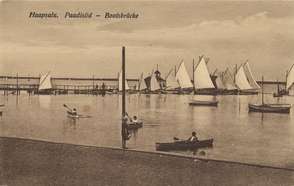 Haapsalu : boat bridge = Bootsbrücke