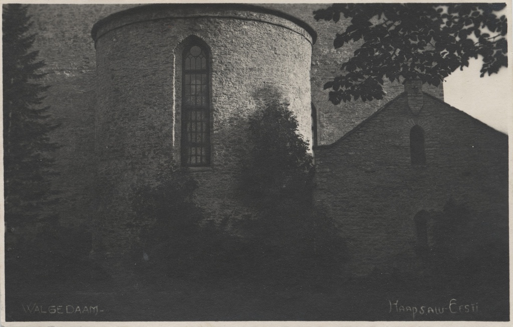 Haapsalu Walge Lady : Estonia