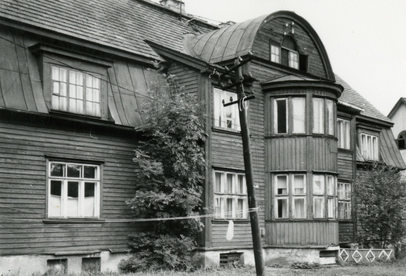 Railway residential building in Tallinn Kopli 9a. Arh. Karl Burman, 1926