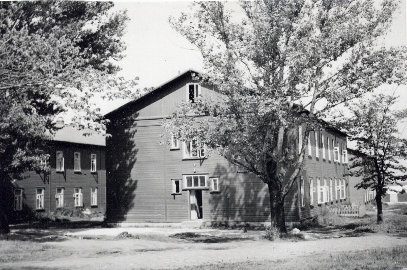 Administrative building of the Russian-Baltic shipyard in Tallinn, Kopli 101 and casarmu buildings