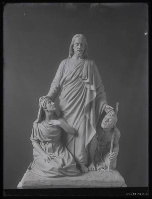 Tartu Pauluse kiriku altarigrupp "Kristus Maarja Magdaleena ja pimedaga".  duplicate photo