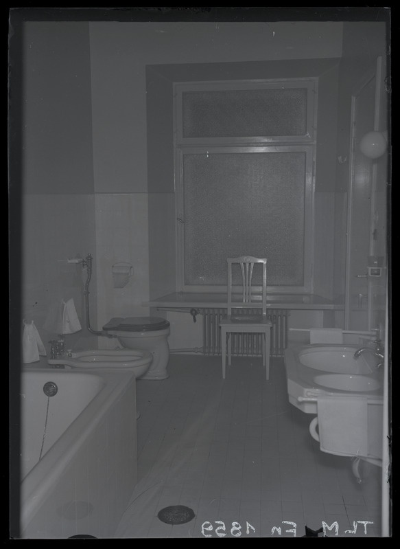 Tallinn, hotell "Kuld Lõvi" vannituba