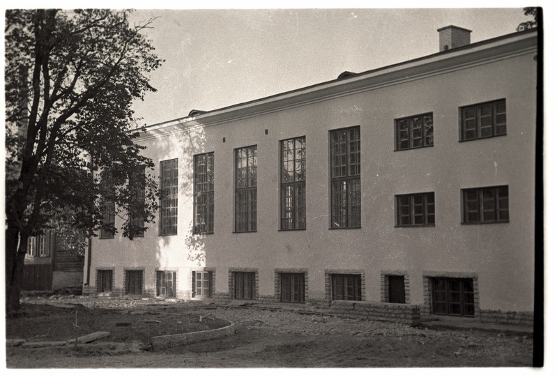 Tallinn, Pärnu maantee 71/73, 20. keskkooli uus võimla.