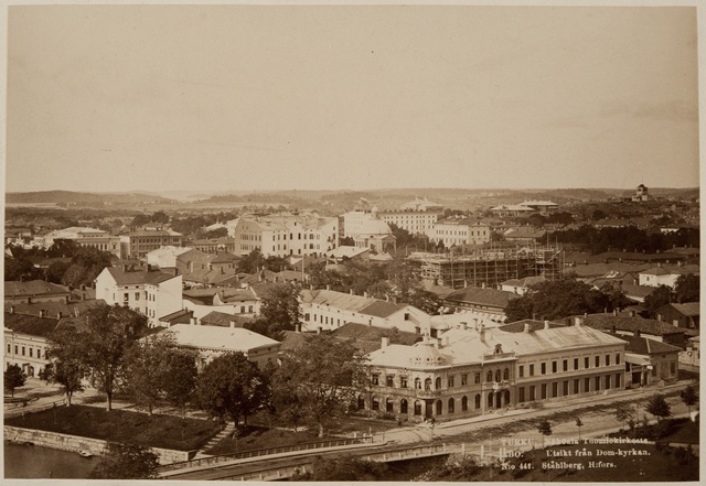 näköala Turun tuomiokirkosta Auransillalle