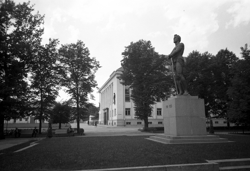 Vabadussõja monument Kalevipoeg