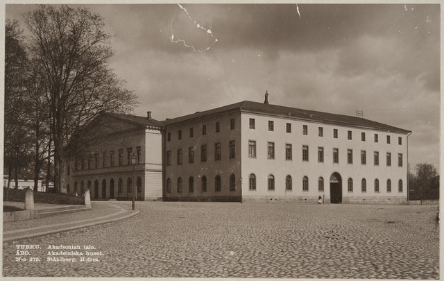 Akatemian talo Turussa