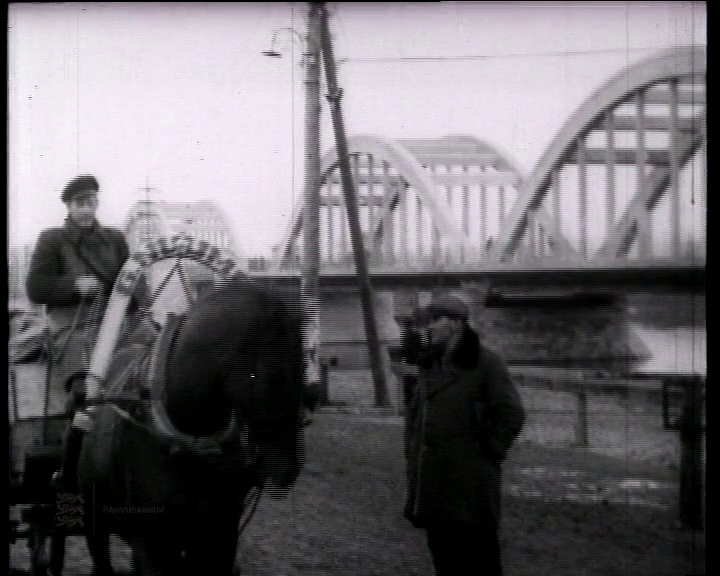 Frame from "Pärnu Suursilla Opening (Estonian Cultural Film Circle No. 36)" 0:00:52.241