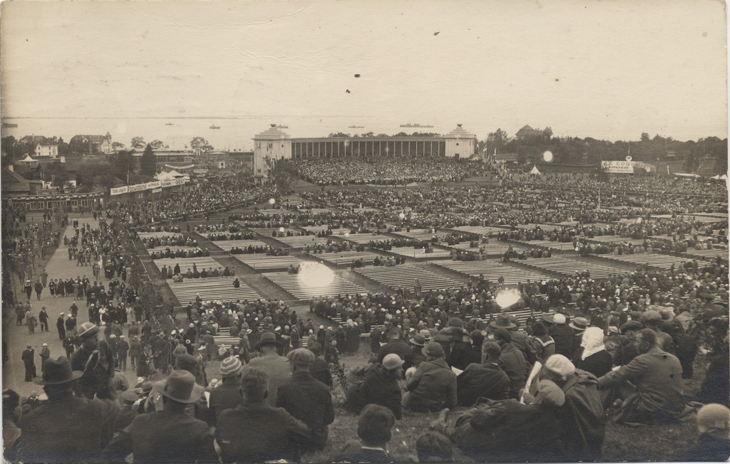 [tallinn] : [x general song festival]