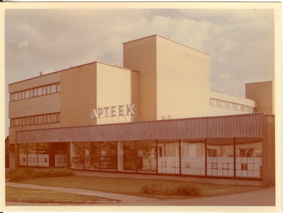 foto, Paide uus apteek 1970-ndatel a.  similar photo