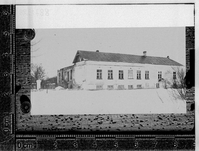 Kalvi Manor (Poeddes), covered with the roof of the old gentleman and inhabited after the fire. V. - Nigula khk