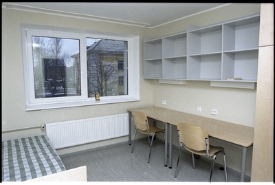 Renoveeritud Tartu ülikooli ühiselamu (Tiigi 14) sisevaade, 2002  similar photo