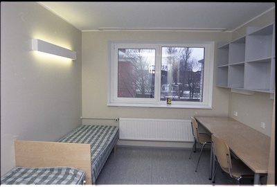 Renoveeritud Tartu ülikooli ühiselamu (Tiigi 14) sisevaade, 2002  similar photo