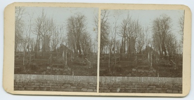 Tallinn, Kalamaja cemetery.  duplicate photo