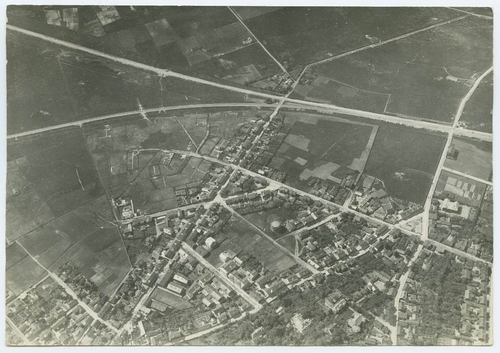 Tallinn, view from the air to the Lilleküla Station, Väike-American, Great America, Koidu and Endla street region.