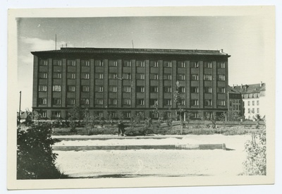 Tallinn, Pionieri square, behind the building Lomonossov Street 31.  duplicate photo