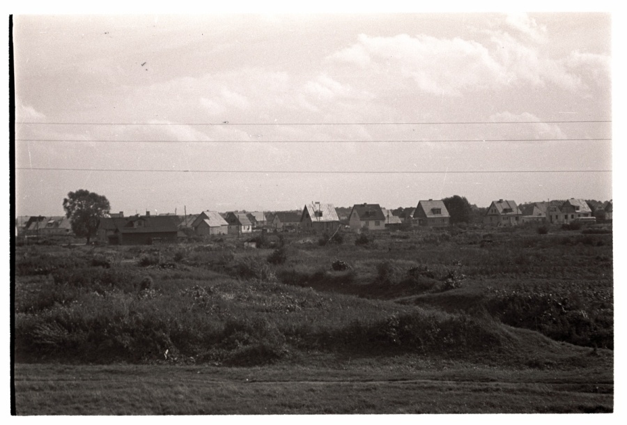 Tallinn, individual warehouses in Lilleküla district, view of the railway between Tondi and Lilleküla stations.