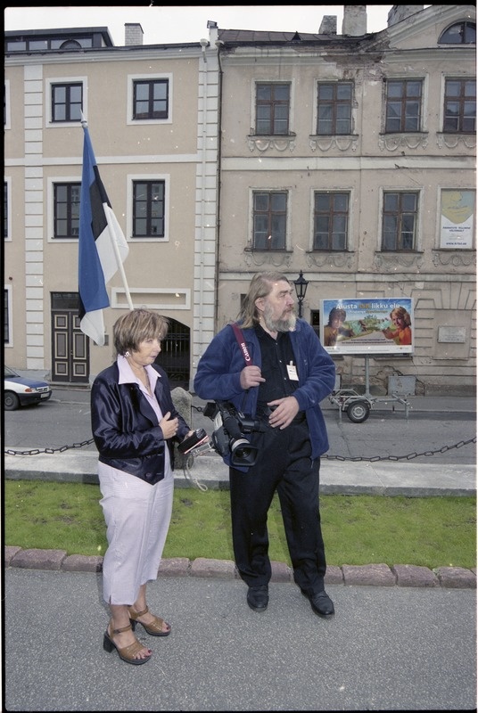 Tema Ekssellents Soome Vabariigi presidendi Tarja Haloneni ja dr. Pentti Arajärvi külaskäik Tartu Ülikooli, 10. sept. 2003