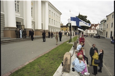 Tema Ekssellents Soome Vabariigi presidendi Tarja Haloneni ja dr. Pentti Arajärvi külaskäik Tartu Ülikooli, 10. sept. 2003  similar photo