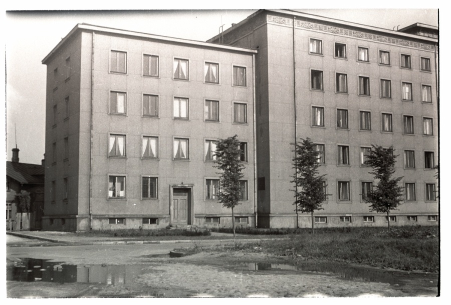 Tallinn, Lomonossov Street 49 Fassade of the right wing.