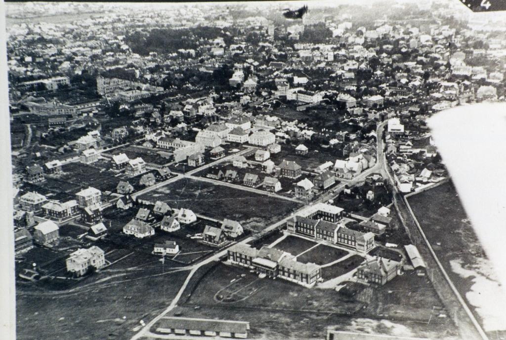 At the forefront of Tallinn Nakkushaigla complex on Magasini Street, aerofoto