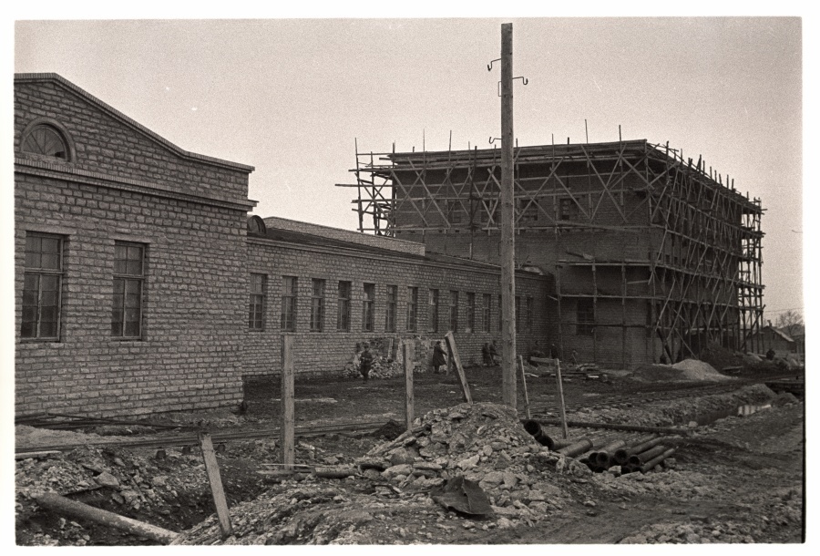 Tallinn, Leivatehas no. 2 construction of the Leningrad highway.