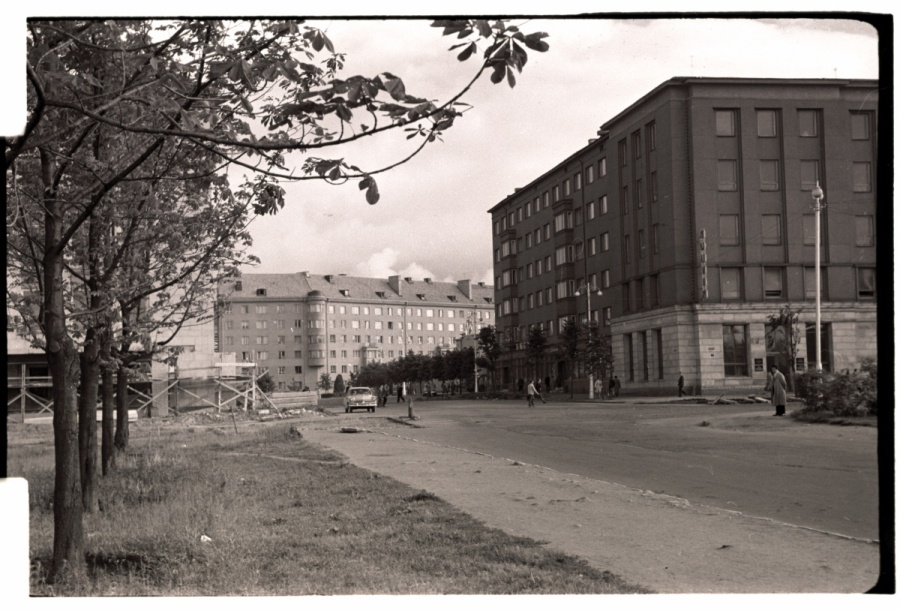 Lomonossov tn. Beginning