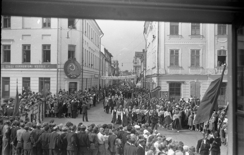 Rongkäik Tartu Raekoja platsil