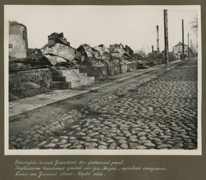 Ruins of private houses on the right side of Jannsen Street